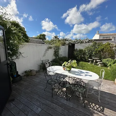 Maisons 322 - Maison L'insolite